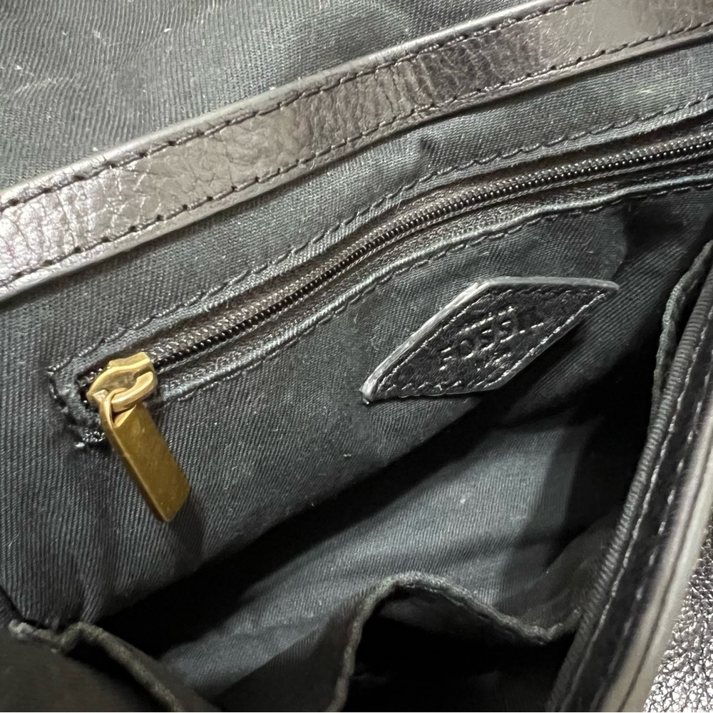 Fossil Emi Tassel Black Leather Crossbody Saddle Bag - Picture 13 of 14
